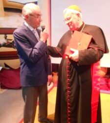 Etrusco d’oro 2014, consegnato il premio al Cardinale Bassatti