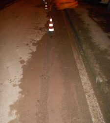 Passaggio pedonale percorso da torrente